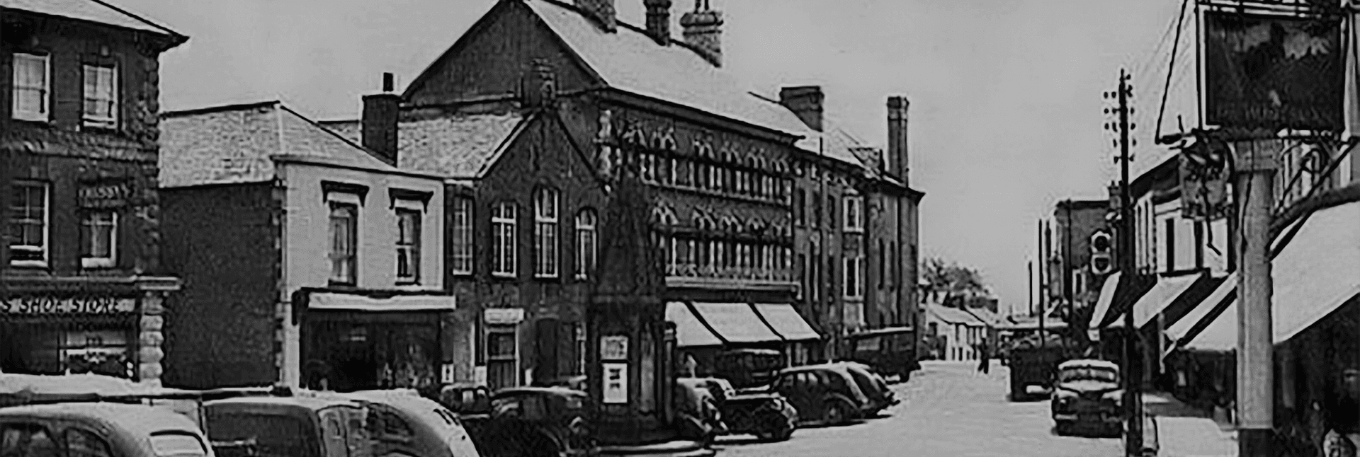 a picture of the Tiverton high street in the old days